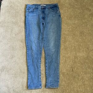 Levi’s 721 High Rise Skinny Jeans
